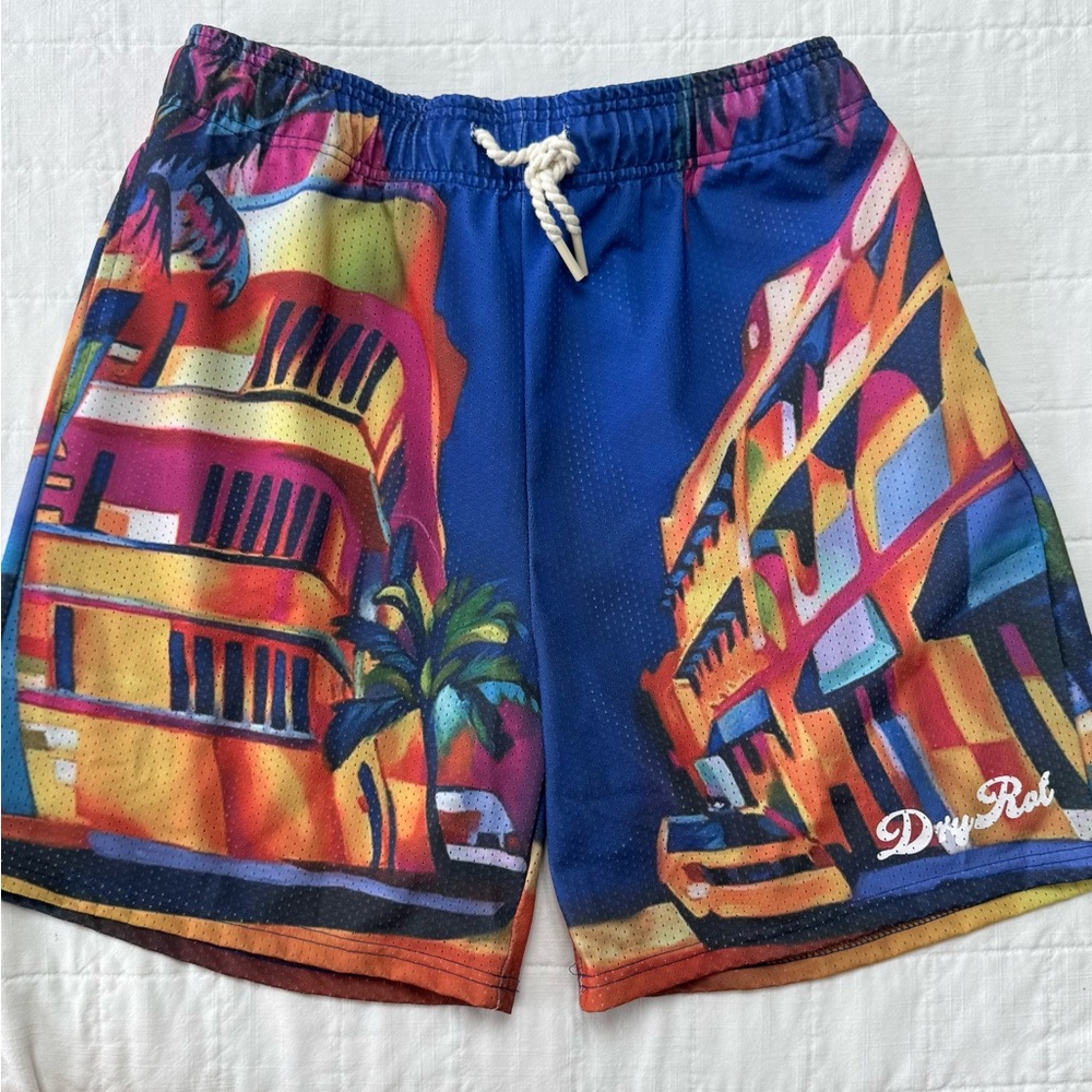 NWOT, Men’s “The Town” shorts by Dry Rot